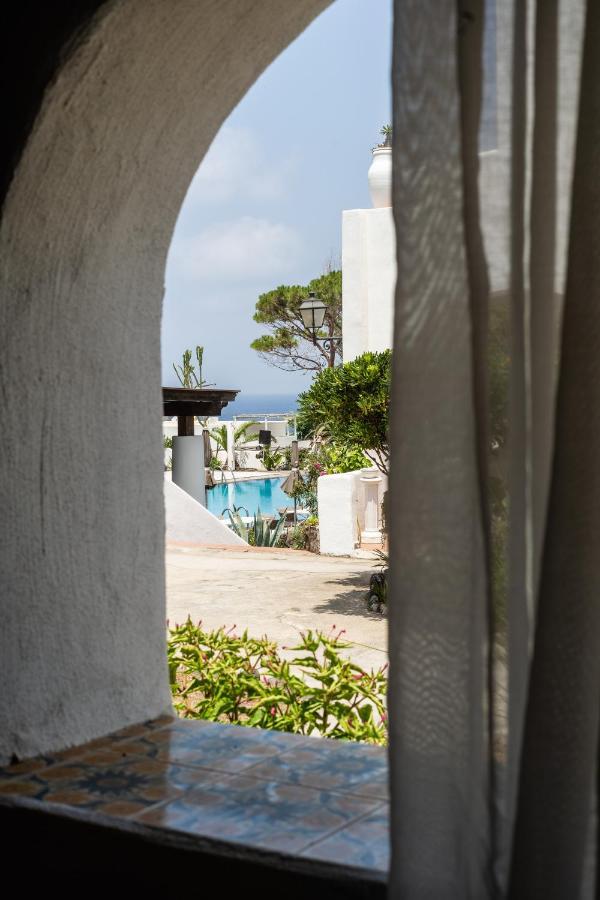 La Sciara Resort Hotel Estrómboli Exterior foto
