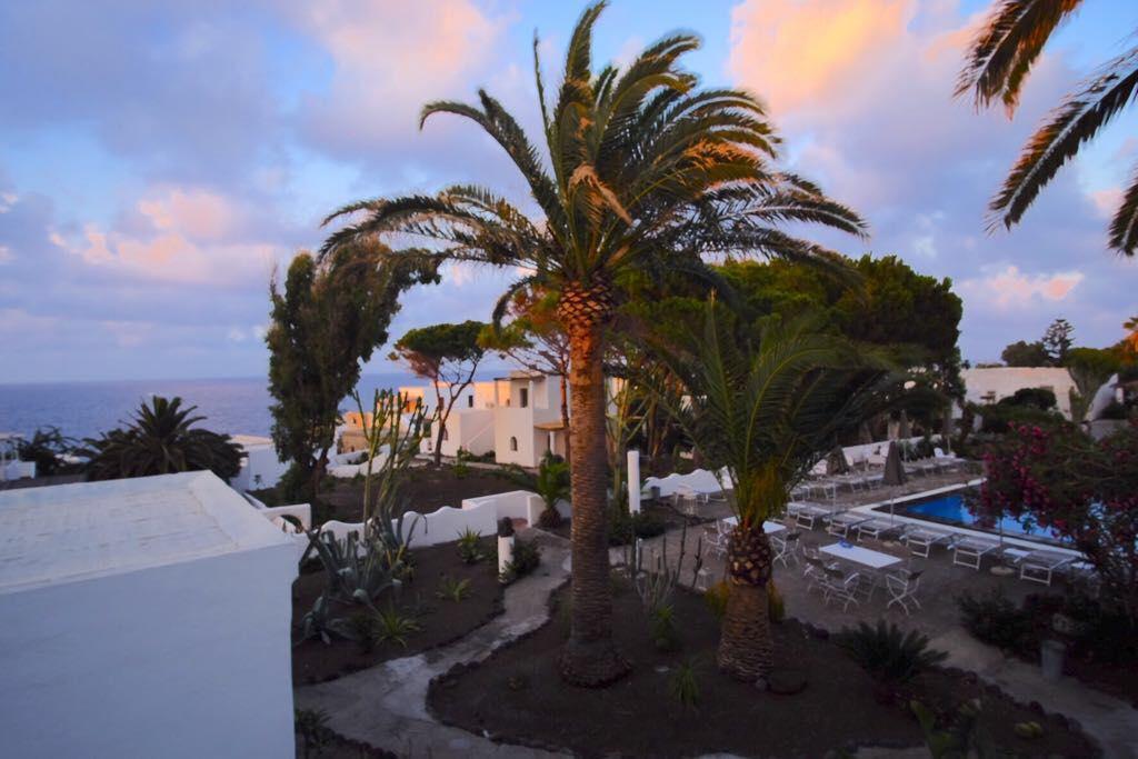 La Sciara Resort Hotel Estrómboli Exterior foto
