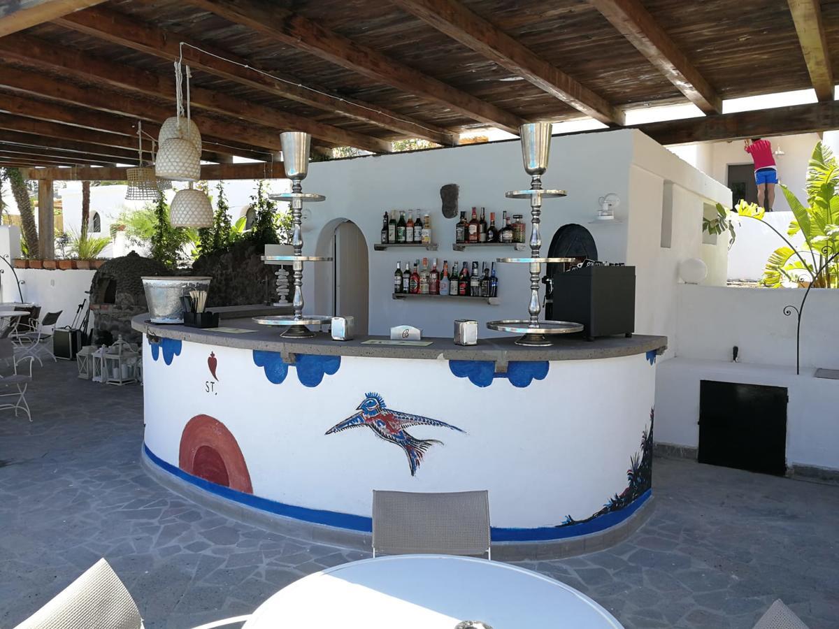 La Sciara Resort Hotel Estrómboli Exterior foto